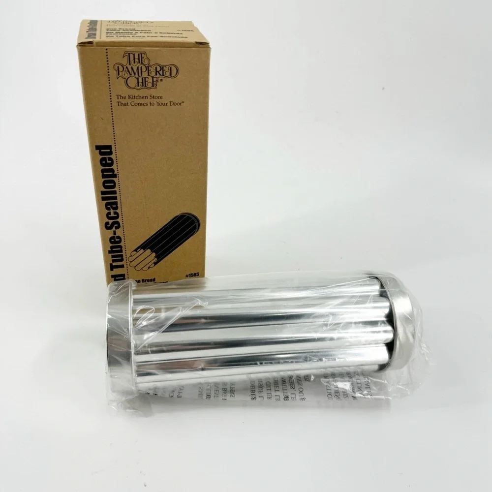 ✅ Pampered Chef scalloped bread baking tube New